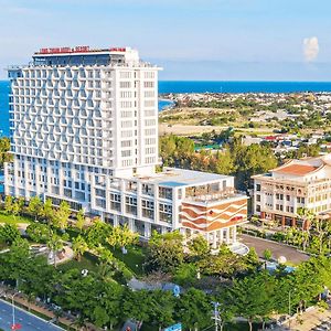 Khách sạn và Khu nghỉ dưỡng Long Thuận